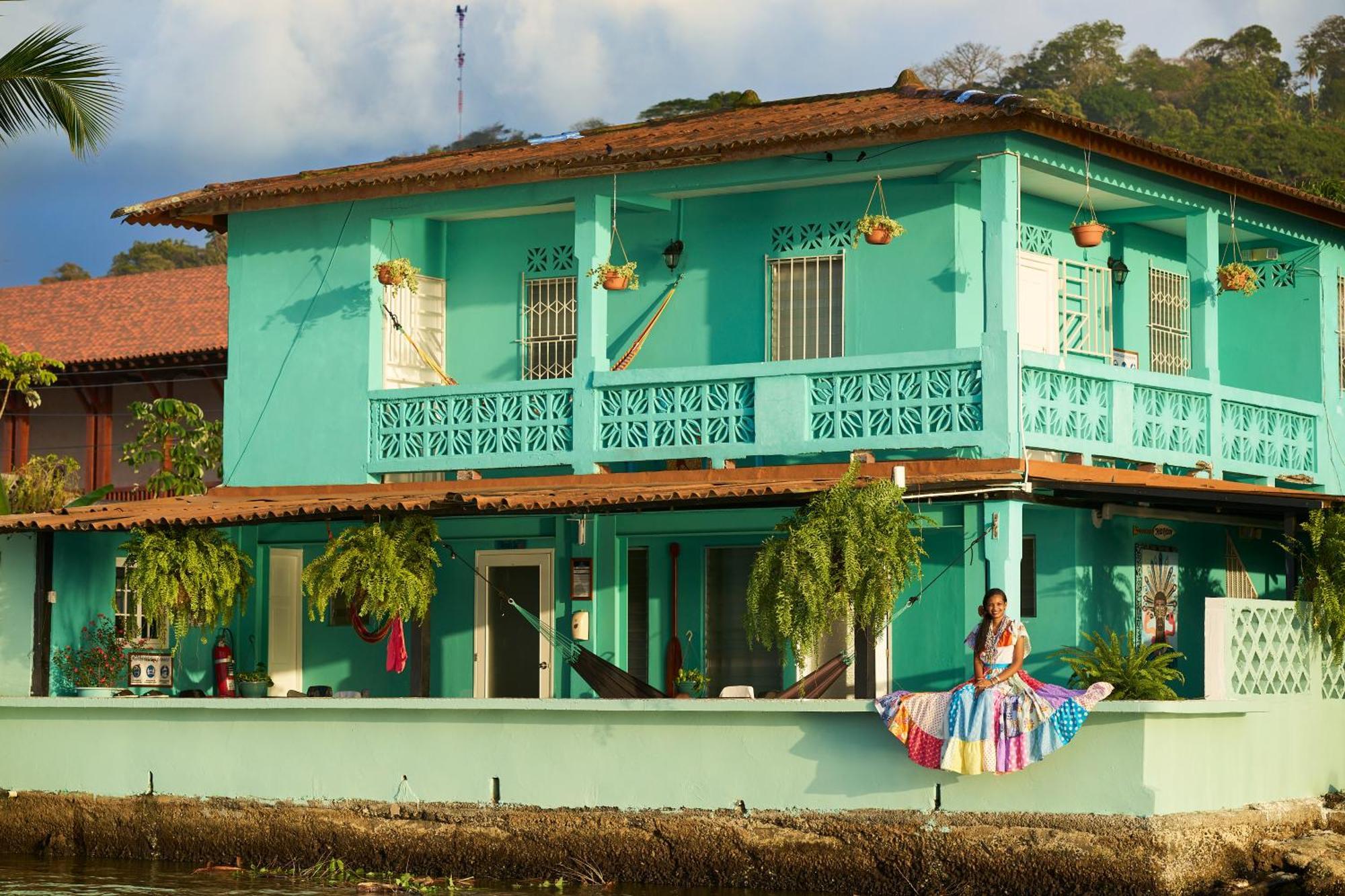 Casa Congo & Casa Rayo Verde - Restaurante - Galeria De Arte 포르토벨로 외부 사진
